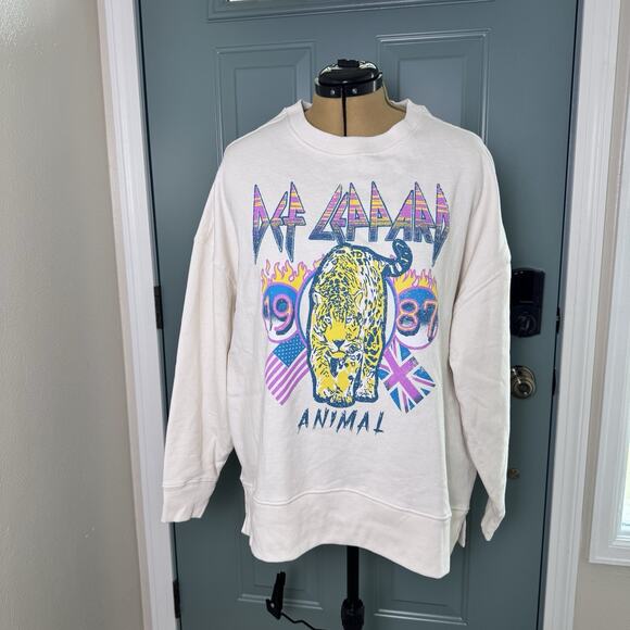 Unbranded Tops - Def Leppard Sweatshirt XL Animal Leopard Graphic Rock Band Pullover